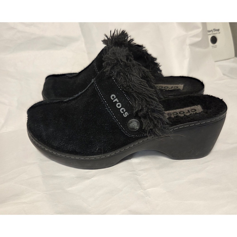 Crocs Gretel Black Suede Faux Fur Lined Wedge Clogs Shoes 11602 Womens 7